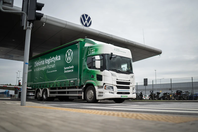 Volkswagen Poznań obchodzi trzydziestolecie działalności - 8.