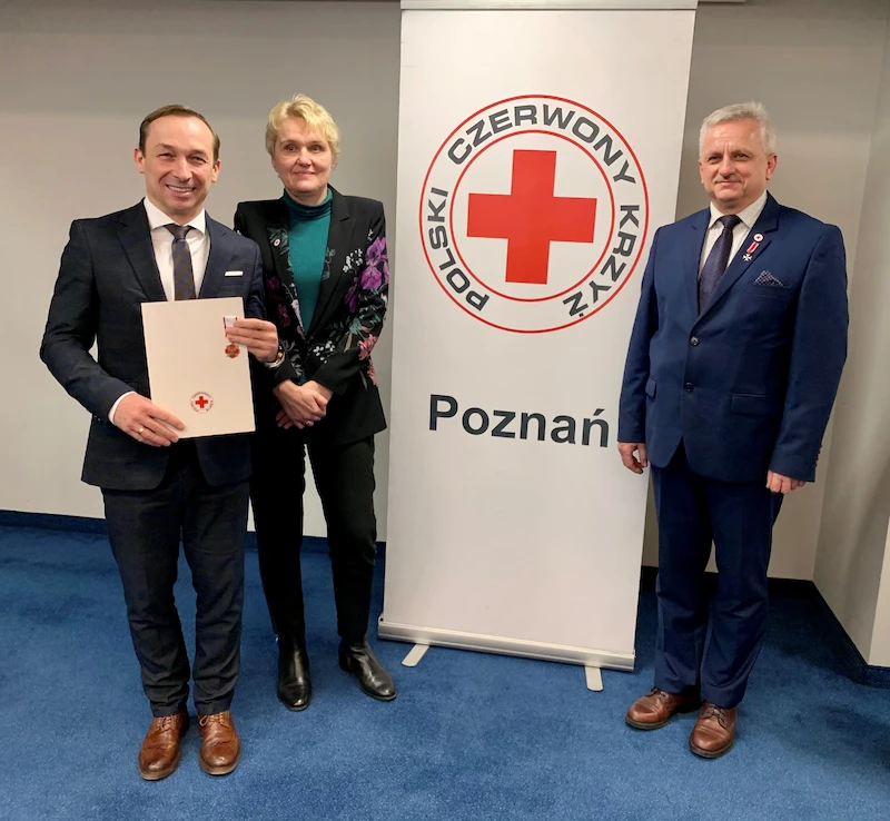 Volkswagen Poznań wyróżniony przez Polski Czerwony Krzyż - 1.