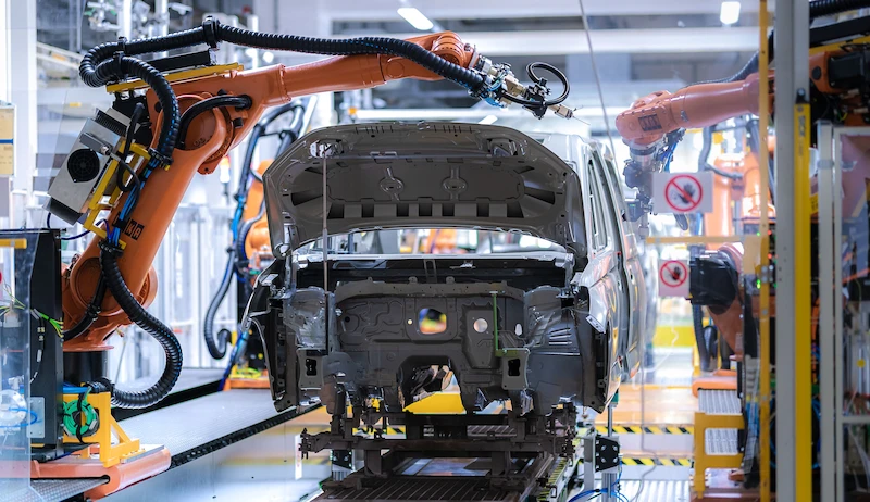 Szukasz pomysłu na wakacje? Możesz zwiedzić zakłady Volkswagen Poznań albo zamówić „Fabrykę na wynos” - 5.