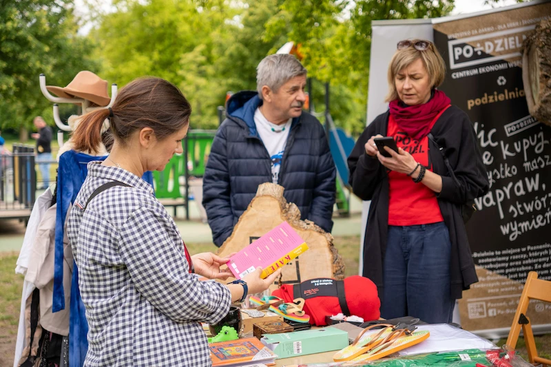 „Niebieskie granty” łączą pokolenia i zmieniają otoczenie. - 8.
