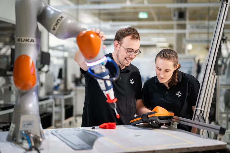 20 lat kształcenia zawodowego i akademickiego w Volkswagen Poznań: nauka, rozwój i wartości - 12.