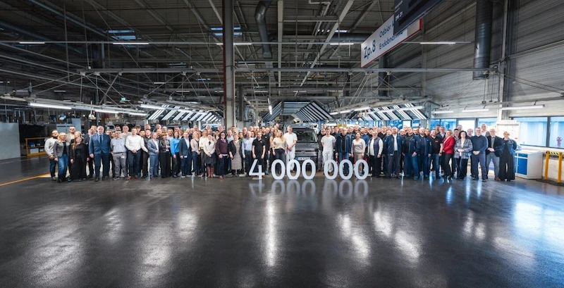 Czteromilionowy samochód z zakładu Volkswagena w Poznaniu  - 1.