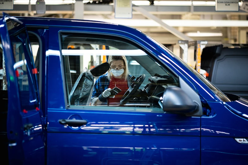 Volkswagen Poznań wznawia produkcję samochodów - 7.