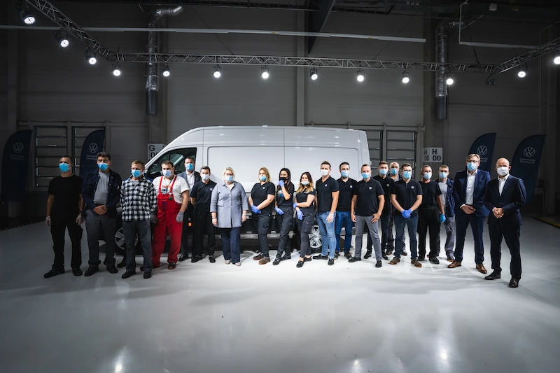We Wrześni ruszyła seryjna produkcja elektrycznego Volkswagena e-Craftera - 11.
