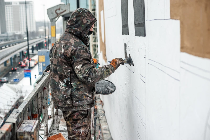 Volkswagen Caddy 5 - niecodzienny mural w centrum Warszawy - 10.
