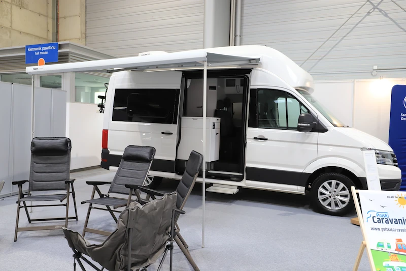 Volkswagen Grand California na targach Caravans Salon Poland 2021 - 8.