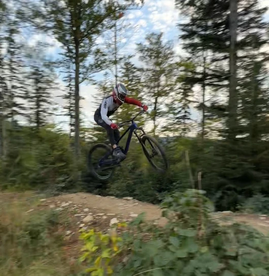Downhill, Enduro i E-enduro: rowerowy Puchar Świata cyklu WHOOP UCI World Series po raz pierwszy w Polsce! - 4.