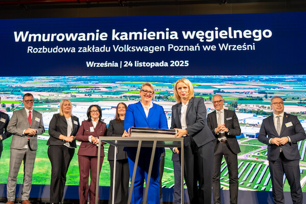 Fabryka Volkswagen Poznań we Wrześni: Wmurowano kamień węgielny pod nowe hale do produkcji elektrycznego Craftera