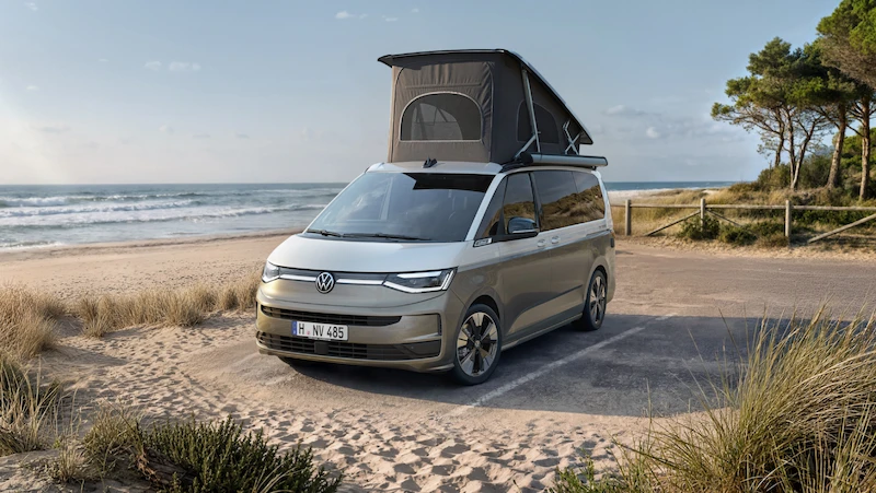 Volkswagen pokazuje pełny świat Californii i otwiera nowy, elektryczny rozdział kultowej rodziny kamperów na Caravan Salon 2026 - 8.