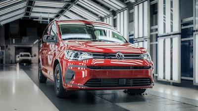 Z polskiej fabryki w świat: rusza produkcja Nowego Caddy w Poznaniu - galeria