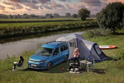 Światowa premiera: Nowy Caddy idealny na długie podróże - z wysuwaną mini... - galeria