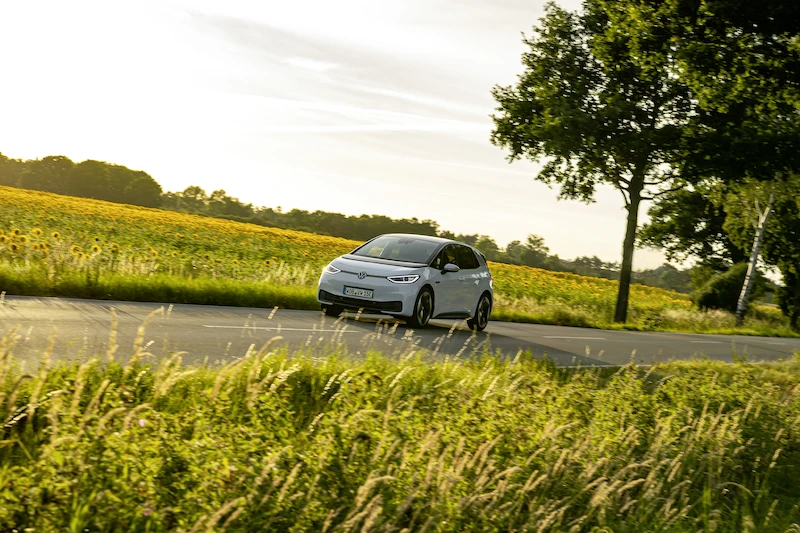 Volkswagen redukuje ślad węglowy samochodów testowych z parku dziennikarskiego - 4.