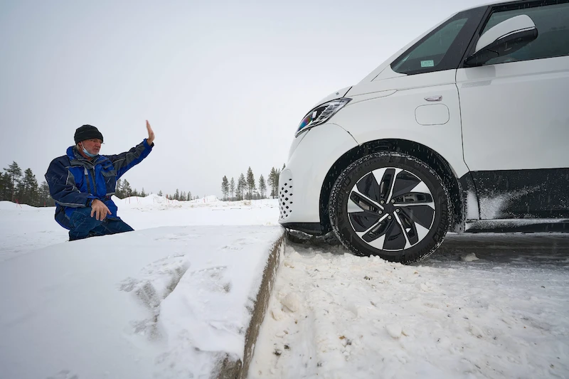 Przed startem produkcji Volkswagen ID. Buzz jest poddawany wymagającym testom - 3.