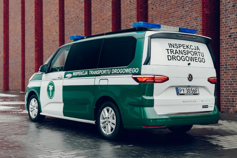 Mobilne biuro w Multivanie - 3.