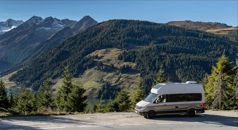„Austria na czterech kółkach” – nowy przewodnik dla miłośników kamperowych podróży od Volkswagena i Wydawnictwa Pascal - 3.